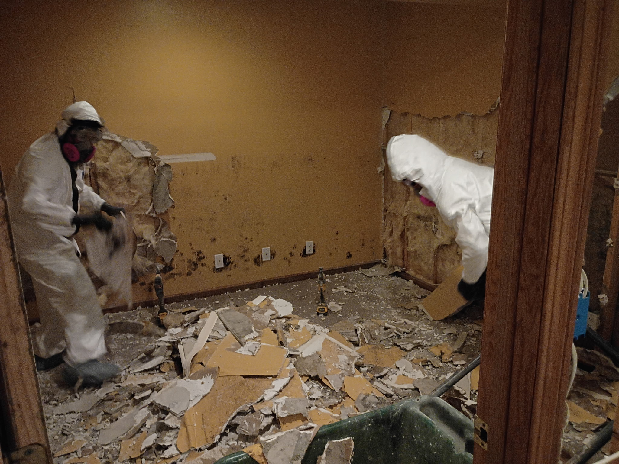 Kitchen before renovation preparation